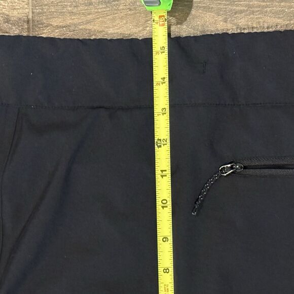 Magellan Womens Skort Black M 3 Zip Pockets Water Repellant Outdoors Fish Gear - Picture 3 of 7